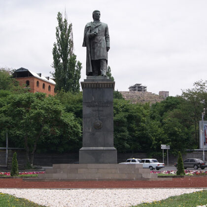 Monument of Khachatur Abovian, Sculptor S. Stepanyan, architect G. Tamanian, 1950